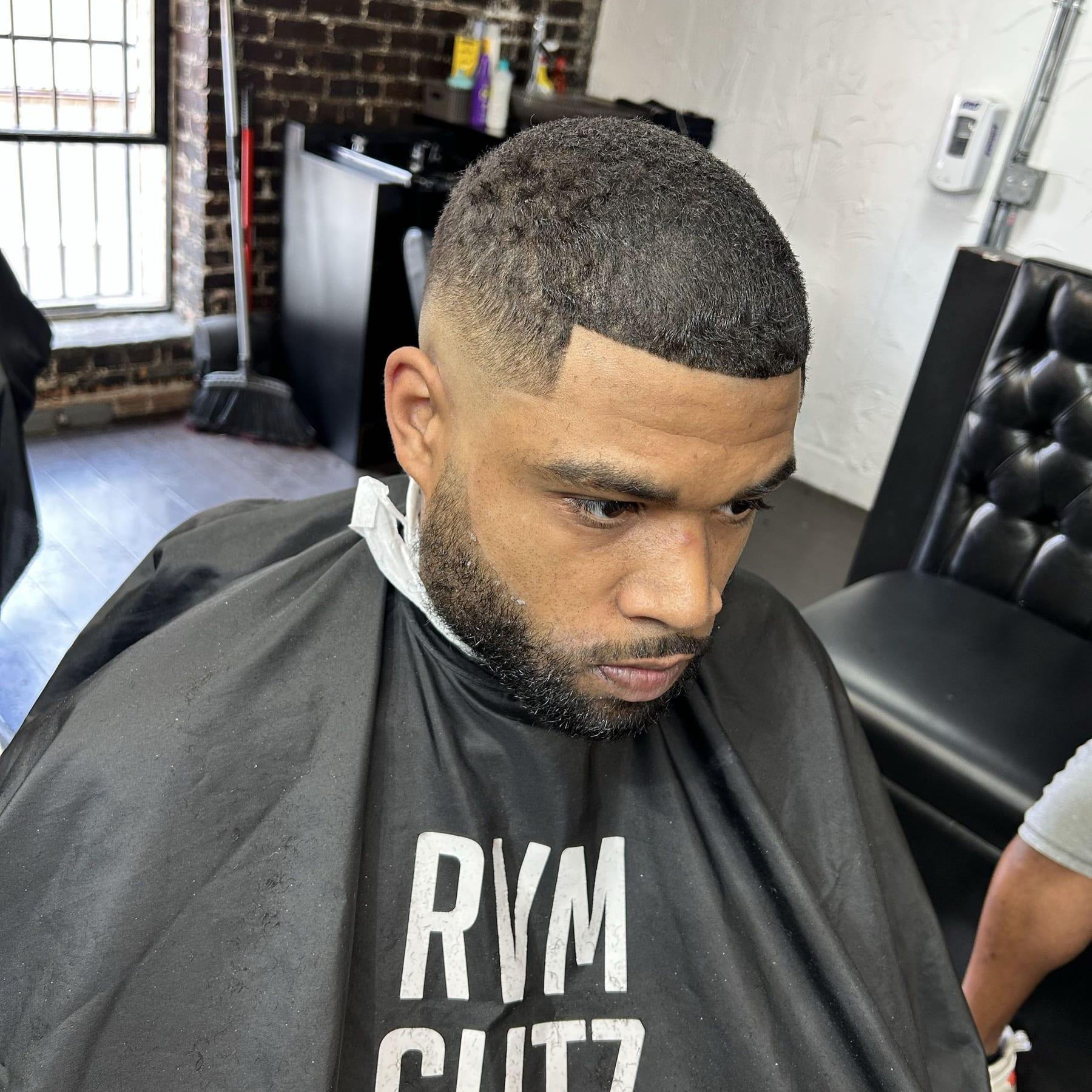 Low fade with a defined front line