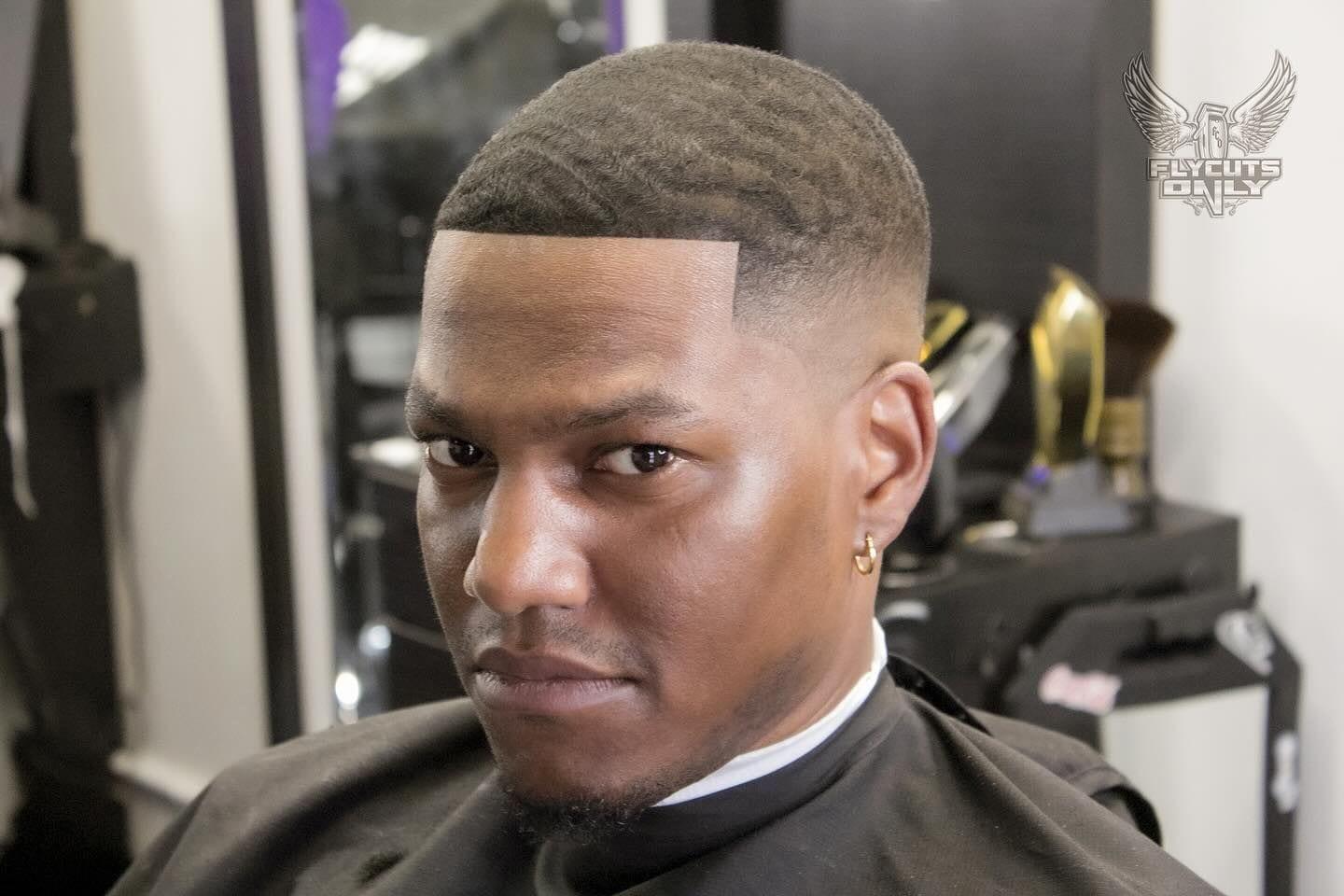 Waves with a shadow fade, side profile